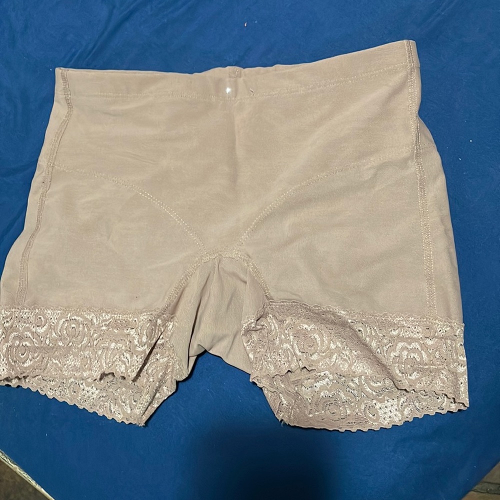 New faja shorts/boxer